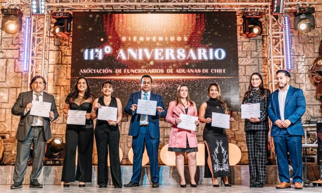 Gran celebración de aniversario de ANFACH en Iquique con reconocimientos y entrega de títulos